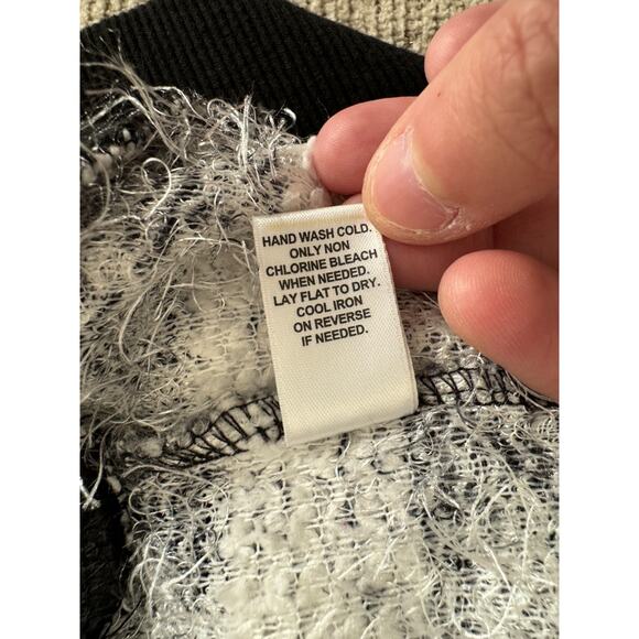 Cato Medium Black White Houndstooth Fuzzy Sweater 3/4 Sleeves Mock Neck - Picture 10 of 12
